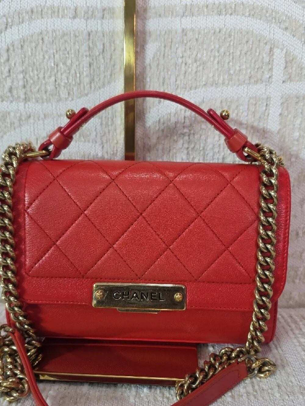CHANEL Red Quilted Leather Top-Handle Shoulder Bag with Gold Chain